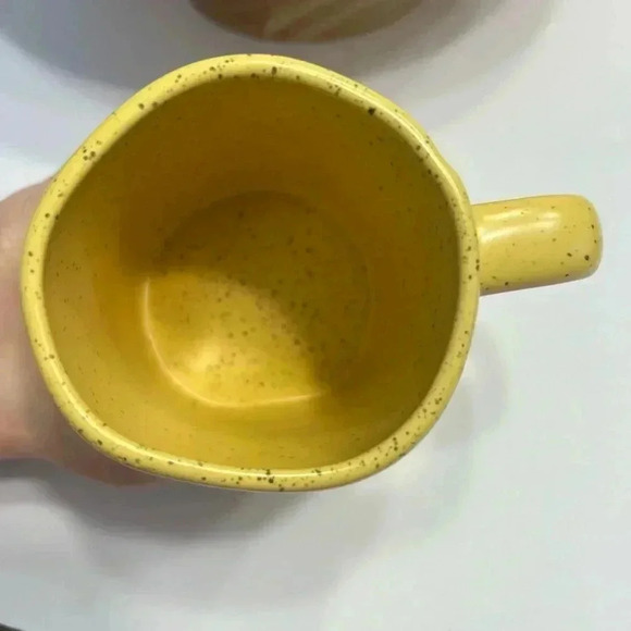 Rae Dunn Easter Yellow Speckled Chick Magnet Coffee Mug large 18oz EUC - Picture 5 of 6